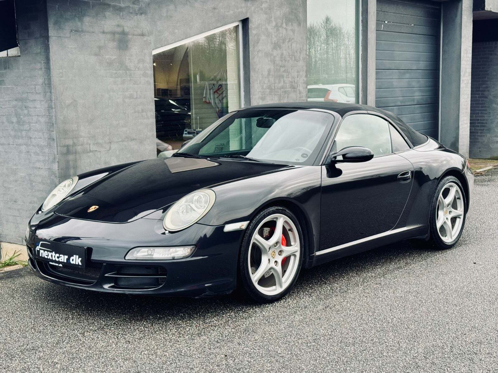 Blå Porsche 911 Carrera S fra 2005