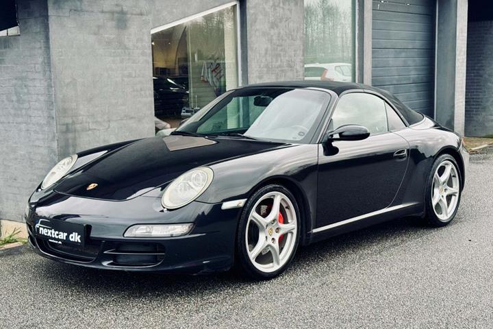 Blå Porsche 911 Carrera S fra 2005