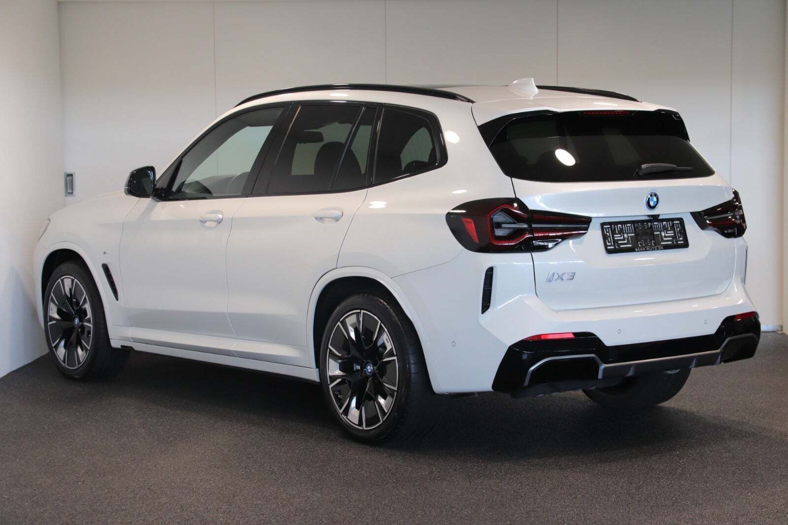 BMW iX3 Charged Plus M-Sport