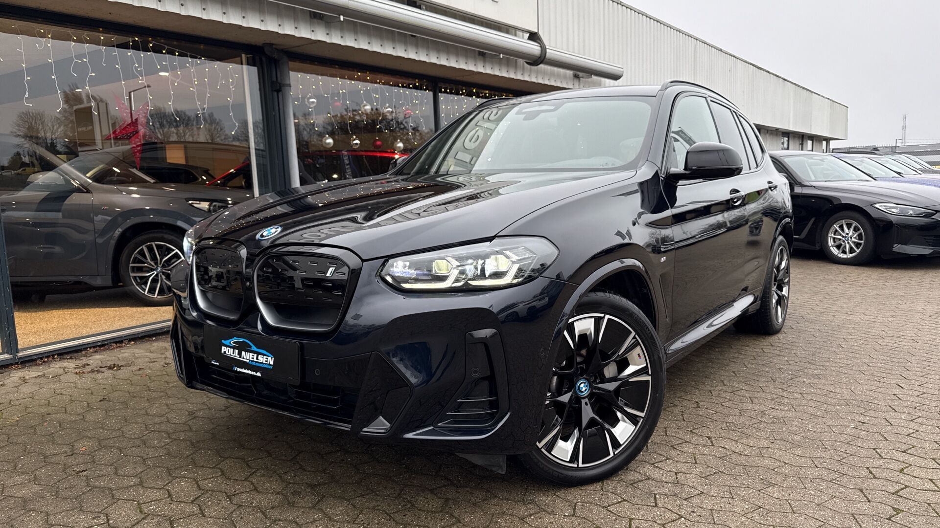 Sort BMW iX3 fra 2022