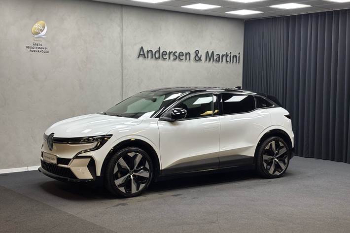 Hvid Renault Mégane fra 2023 set udefra