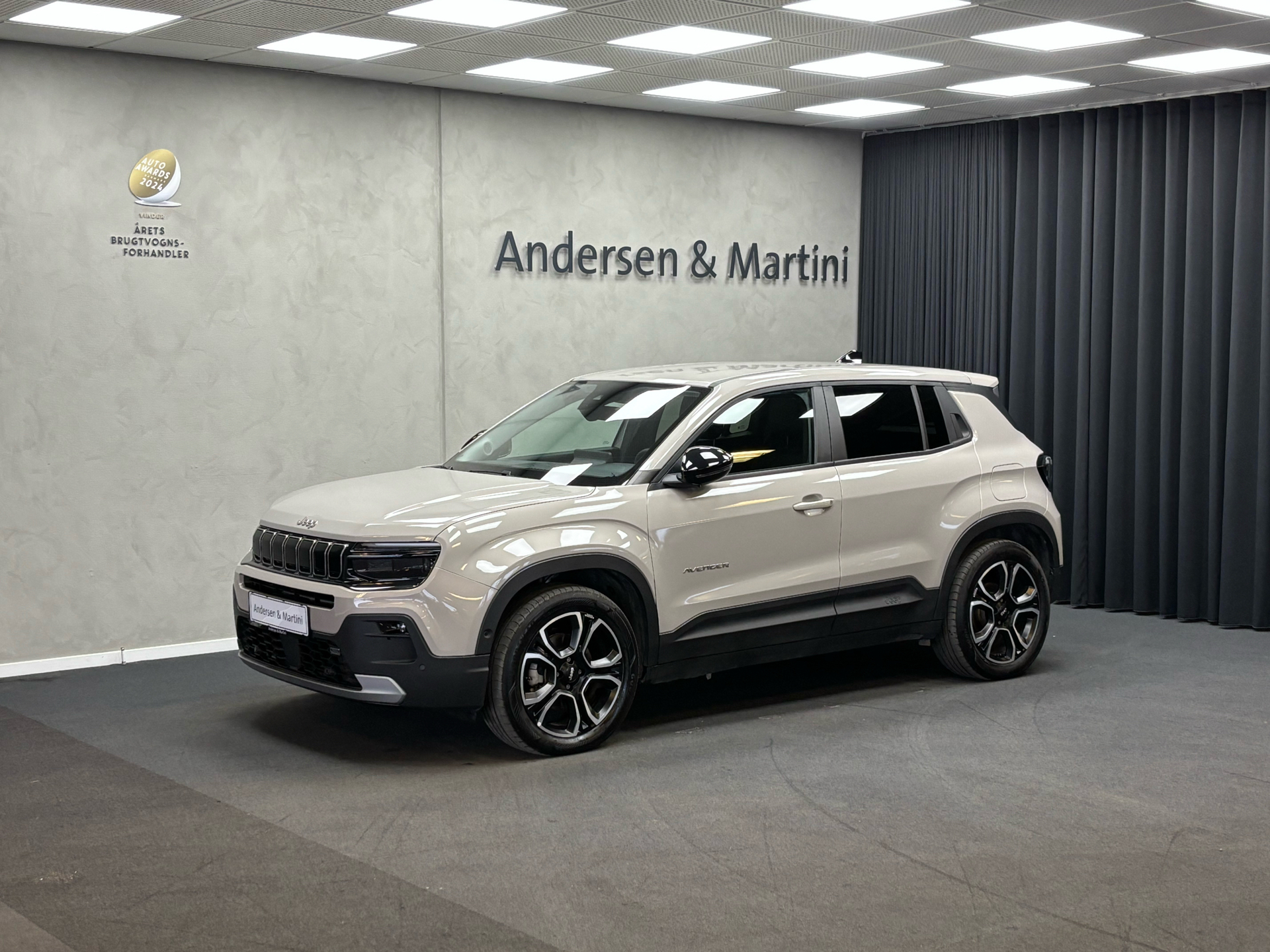 Jeep Avenger EL Summit 156HK 5d Aut.