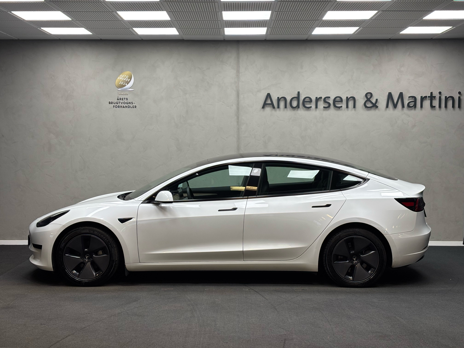 Tesla Model 3 EL 283HK Aut.