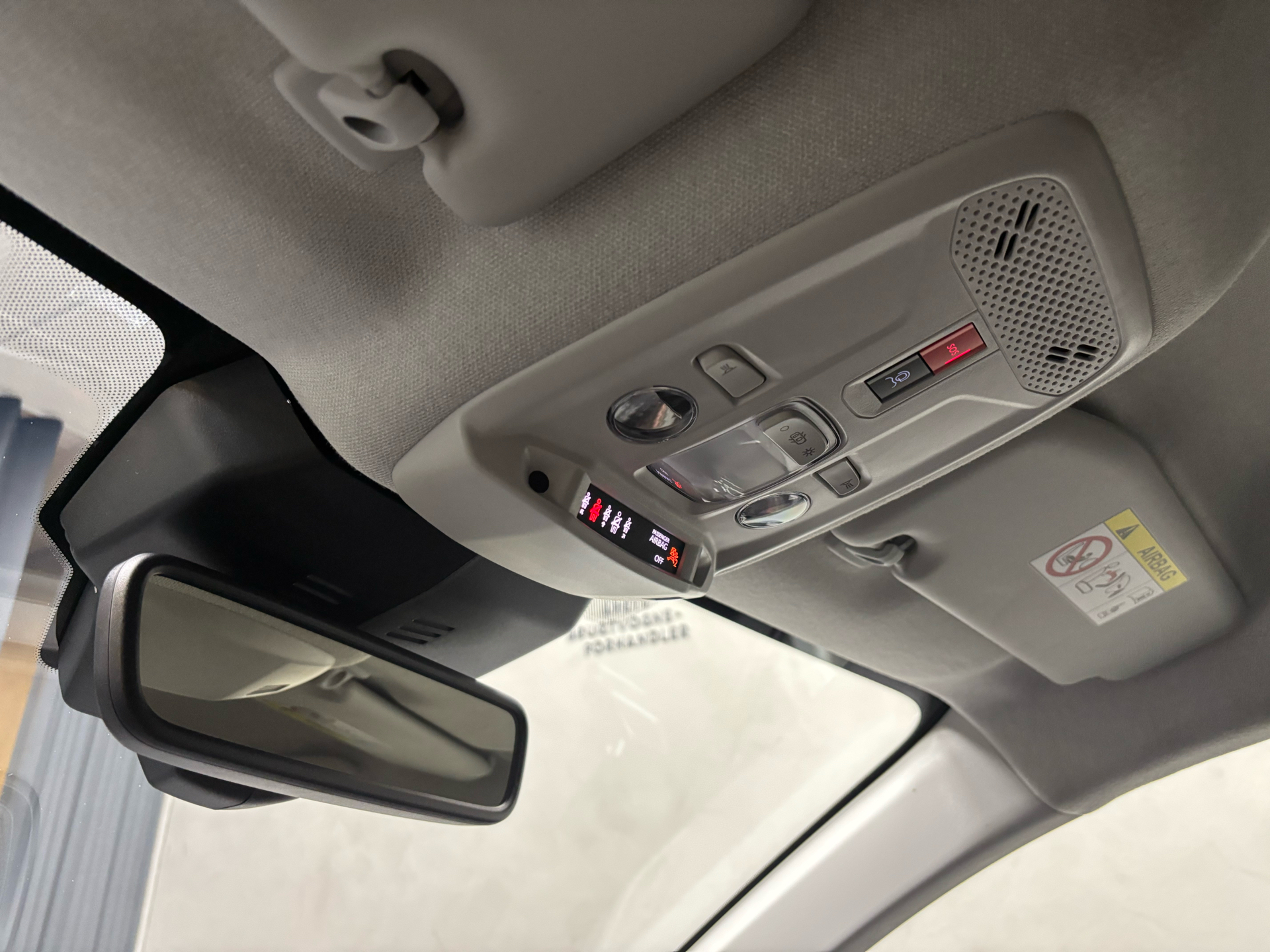 Hvid Citroën ë-C4 fra 2025