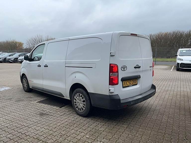 Toyota ProAce 2,0 Long D Comfort Master To skydedør 144HK Van 8g Aut.