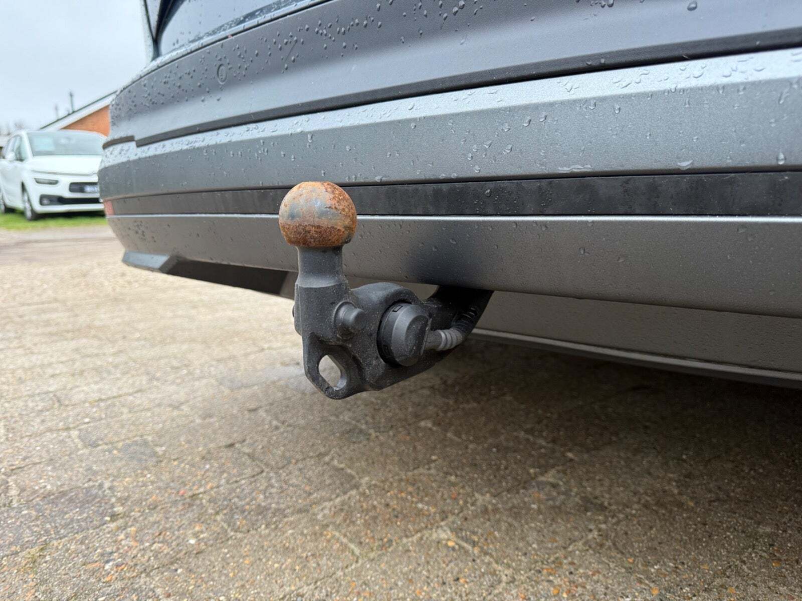 Grå Skoda Enyaq fra 2021