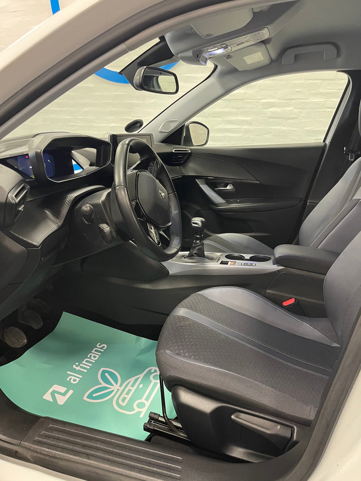 Peugeot 2008 1,2 PureTech 130 Allure