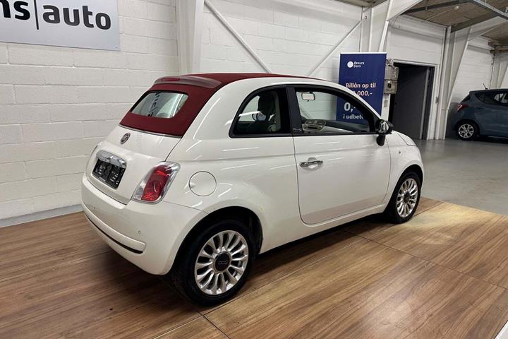 Hvid Fiat 500C fra 2013