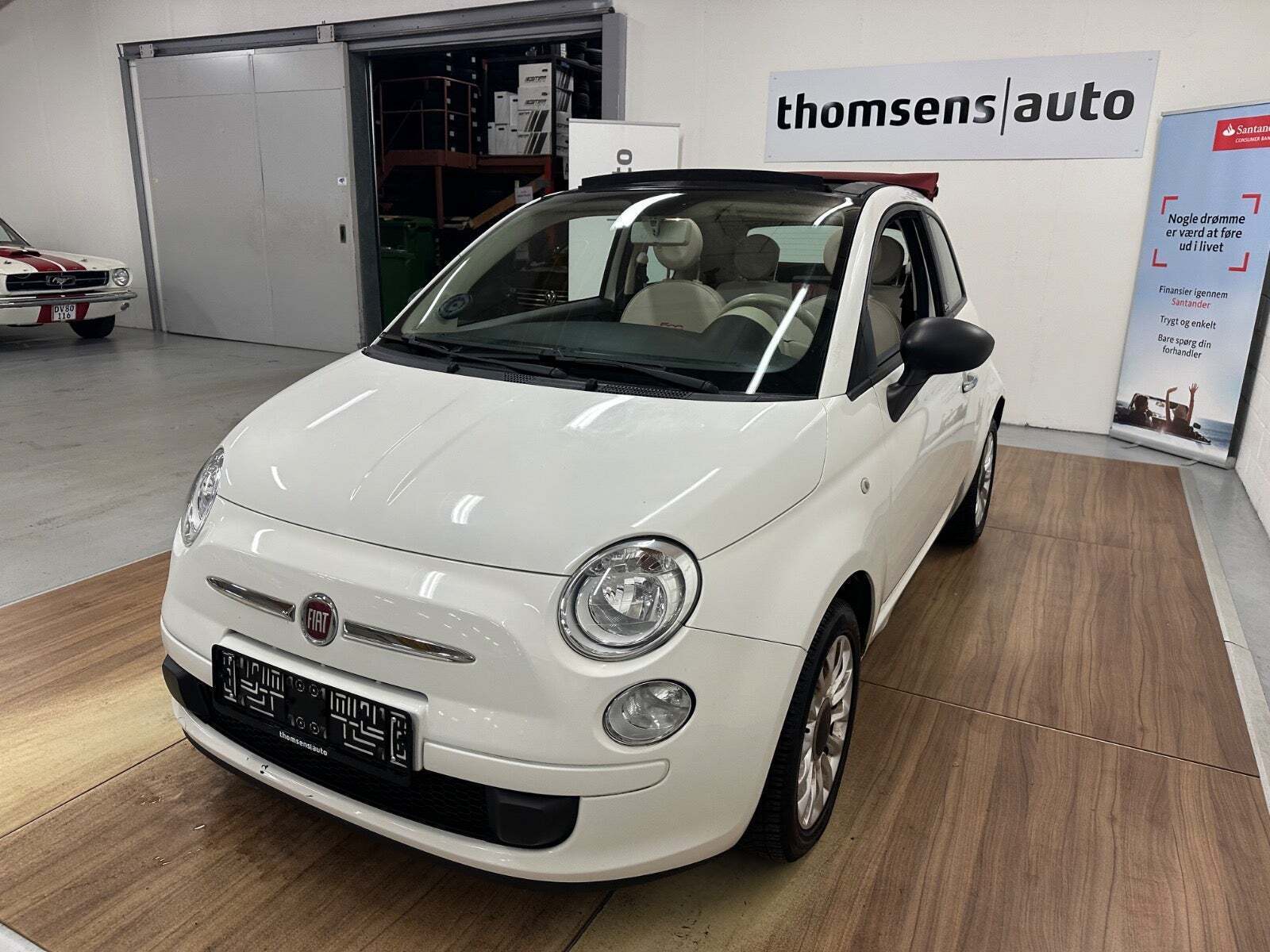 Hvid Fiat 500C fra 2013