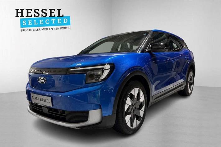 Blå Ford Explorer fra 2025 set udefra