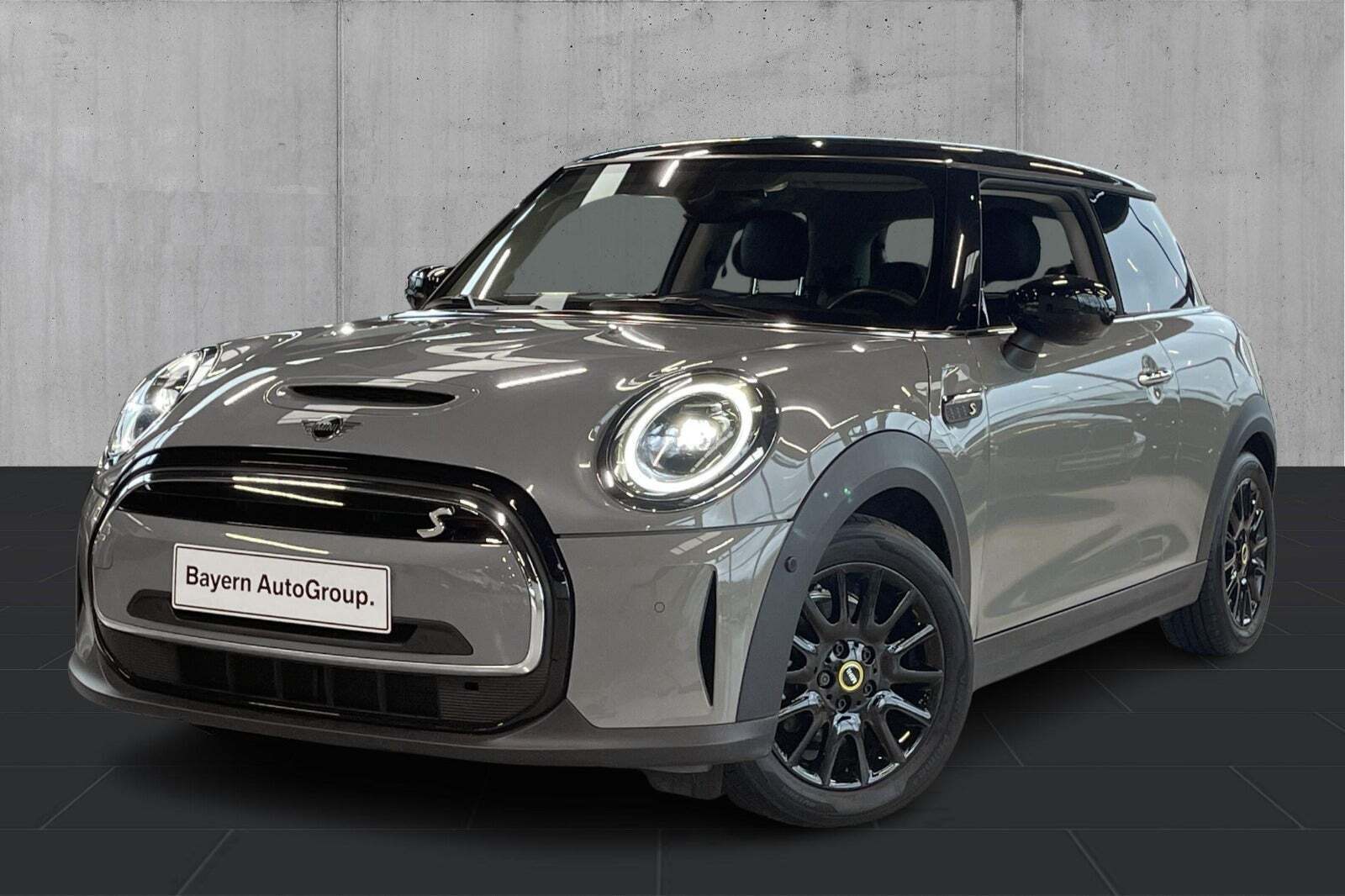 Mini Cooper SE Classic Trim