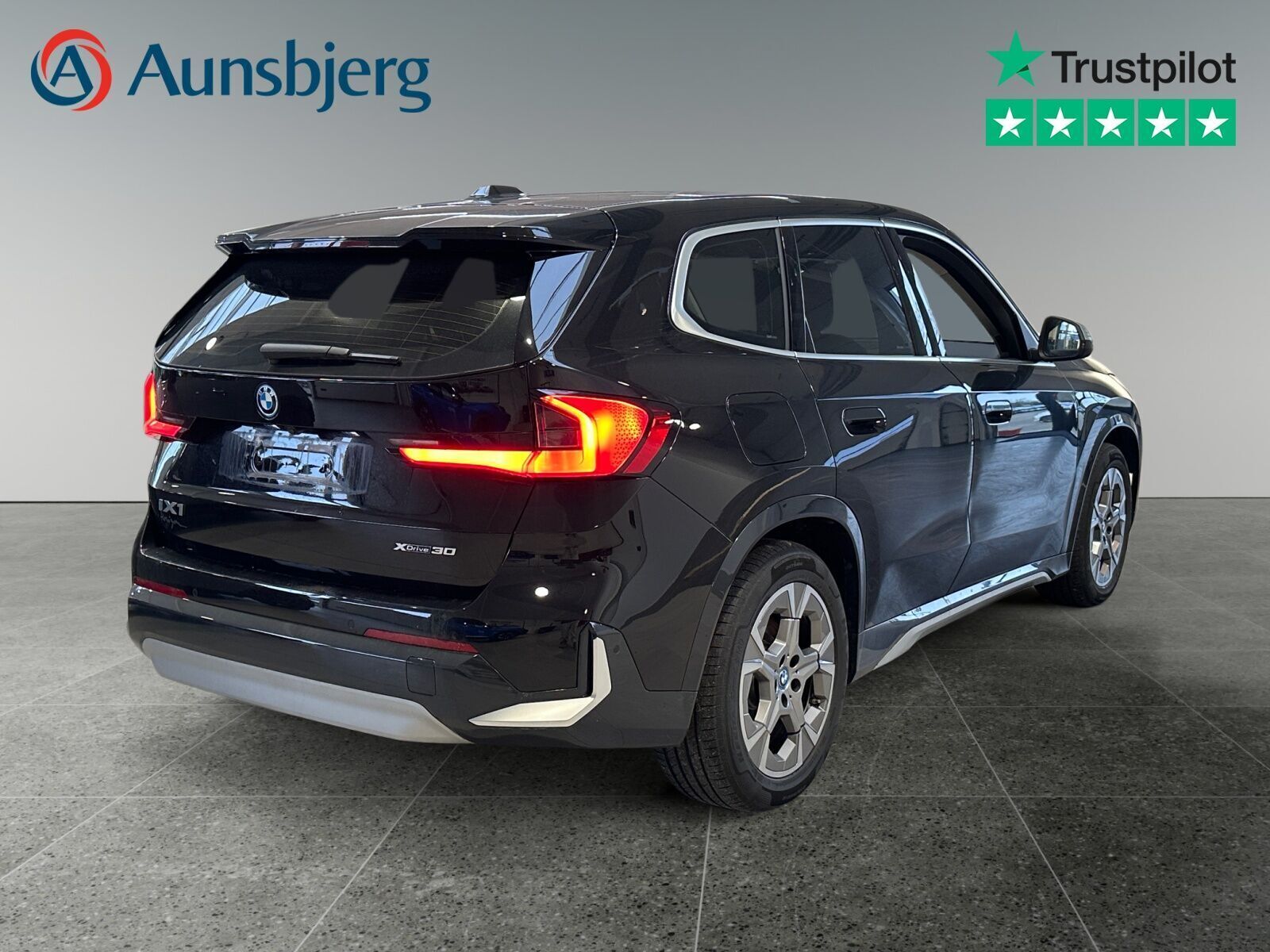 BMW iX1 xDrive30 X-Line