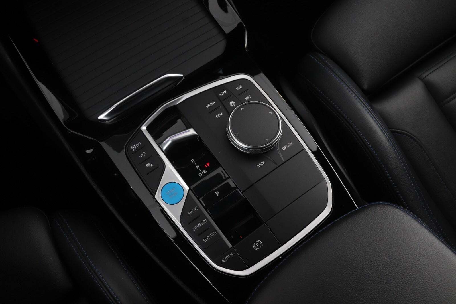 Sort BMW iX3 fra 2023