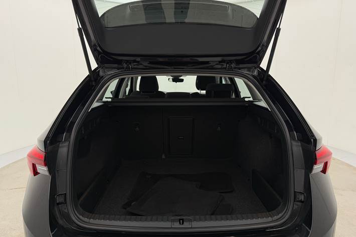 Sort Skoda Octavia fra 2020