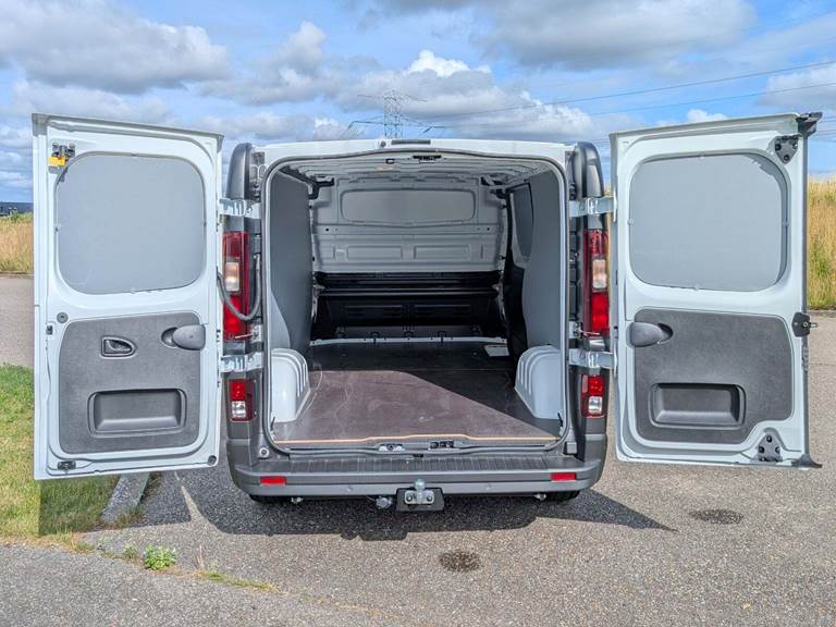 Renault Trafic 2,0 dCi 130 L2H1 Tekno