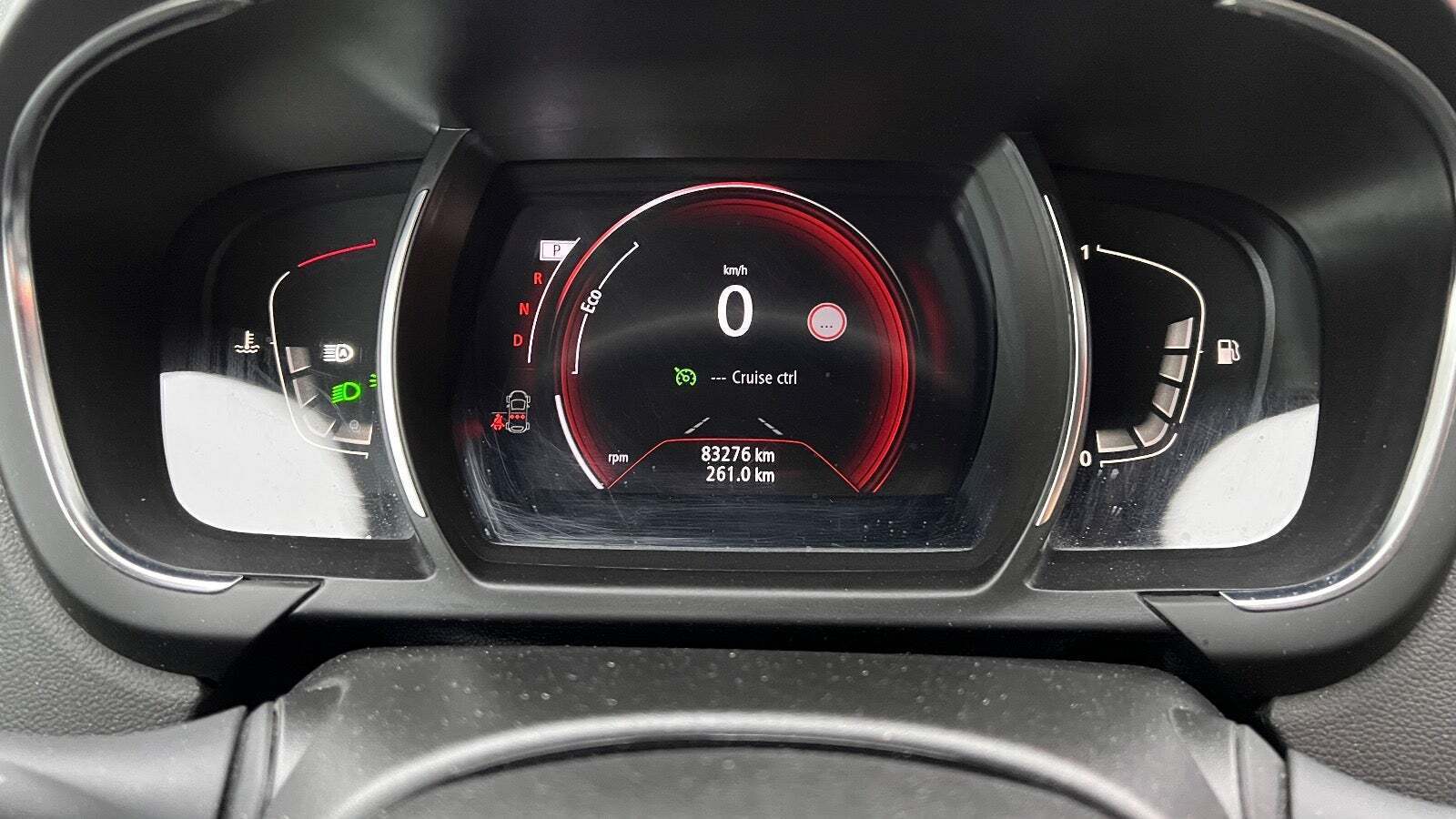 Sølv Renault Scenic IV fra 2018