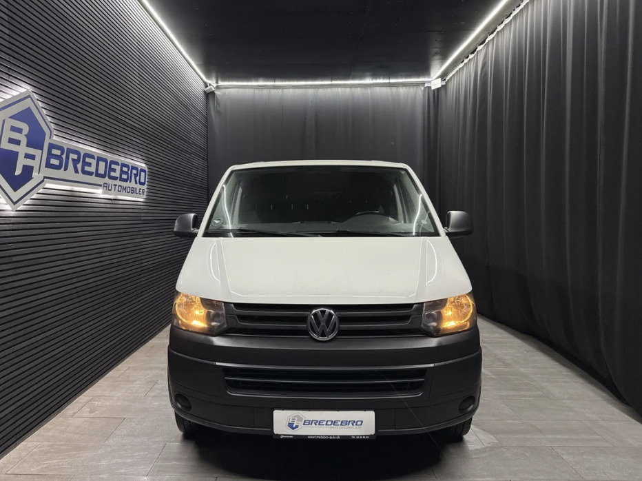 VW Transporter 2,0 TDi 114 Kassevogn lang
