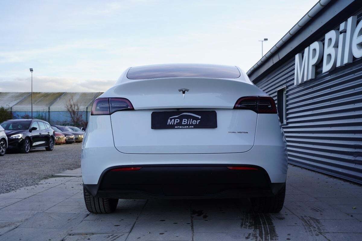 Tesla Model Y RWD