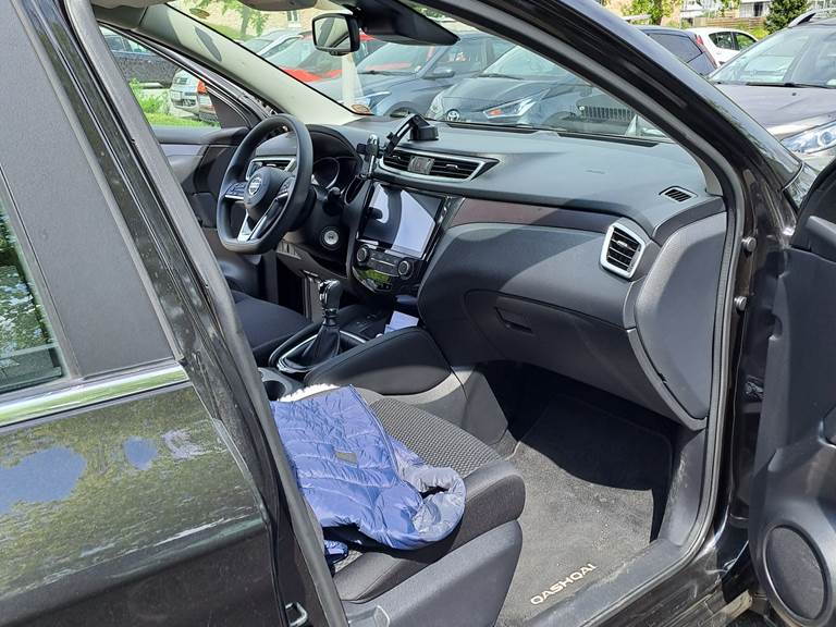 Nissan Qashqai 1,3 DIG-T 140 6 M/T