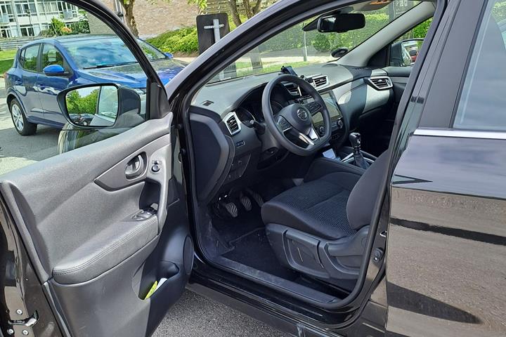 Sort Nissan Qashqai fra 2019