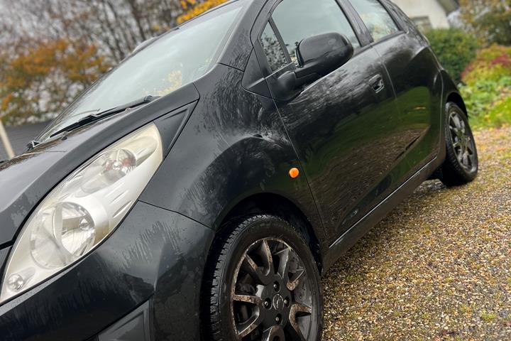 Sort Chevrolet Spark fra 2011