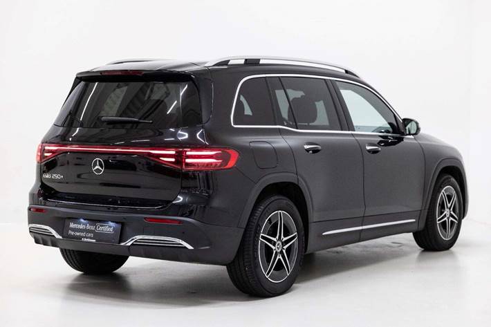 Sort Mercedes EQB250+ fra 2026