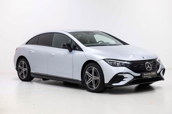 Sølv Mercedes EQE350 fra 2024
