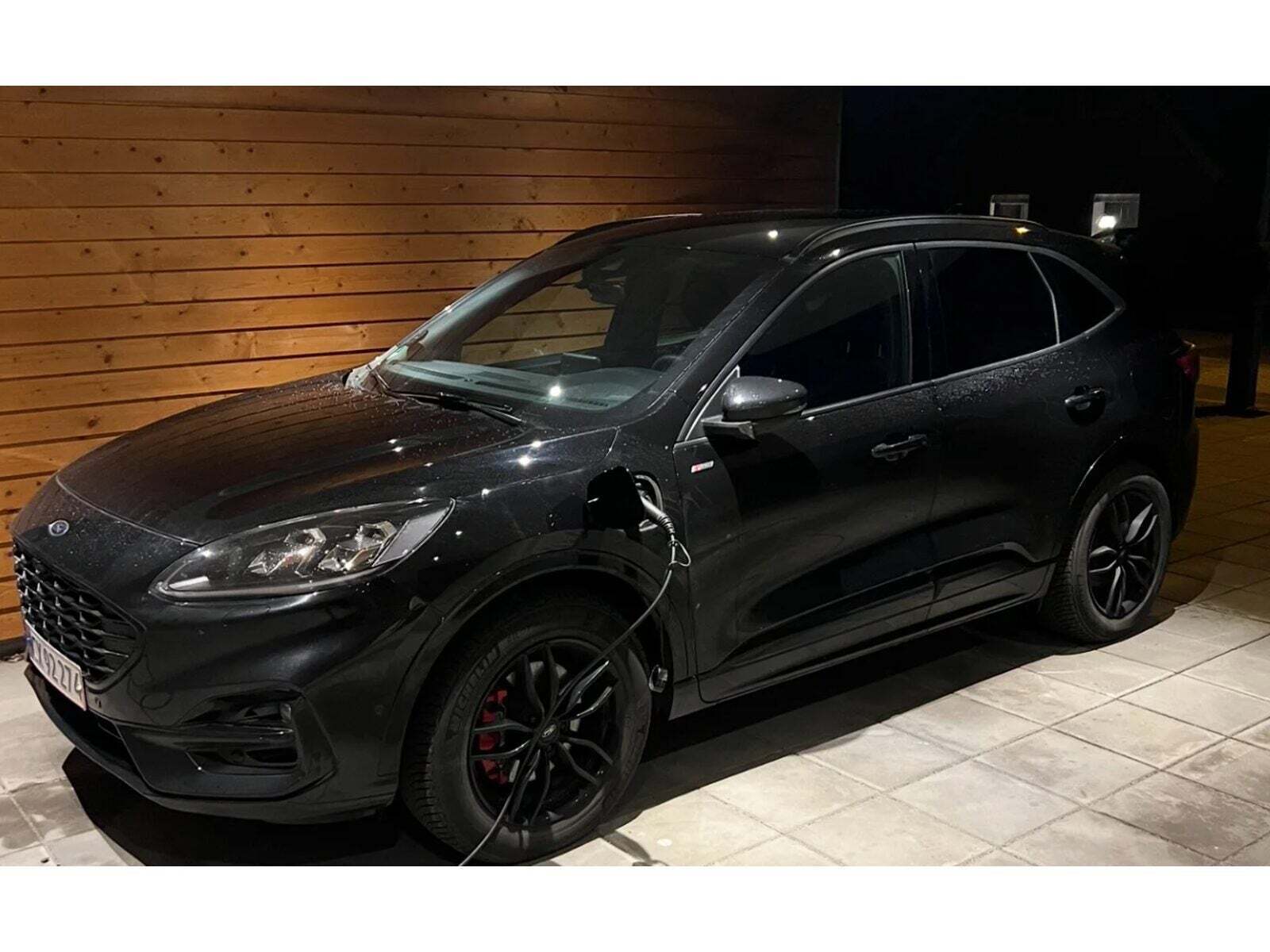 Ford Kuga 2,5 PHEV ST-Line X CVT