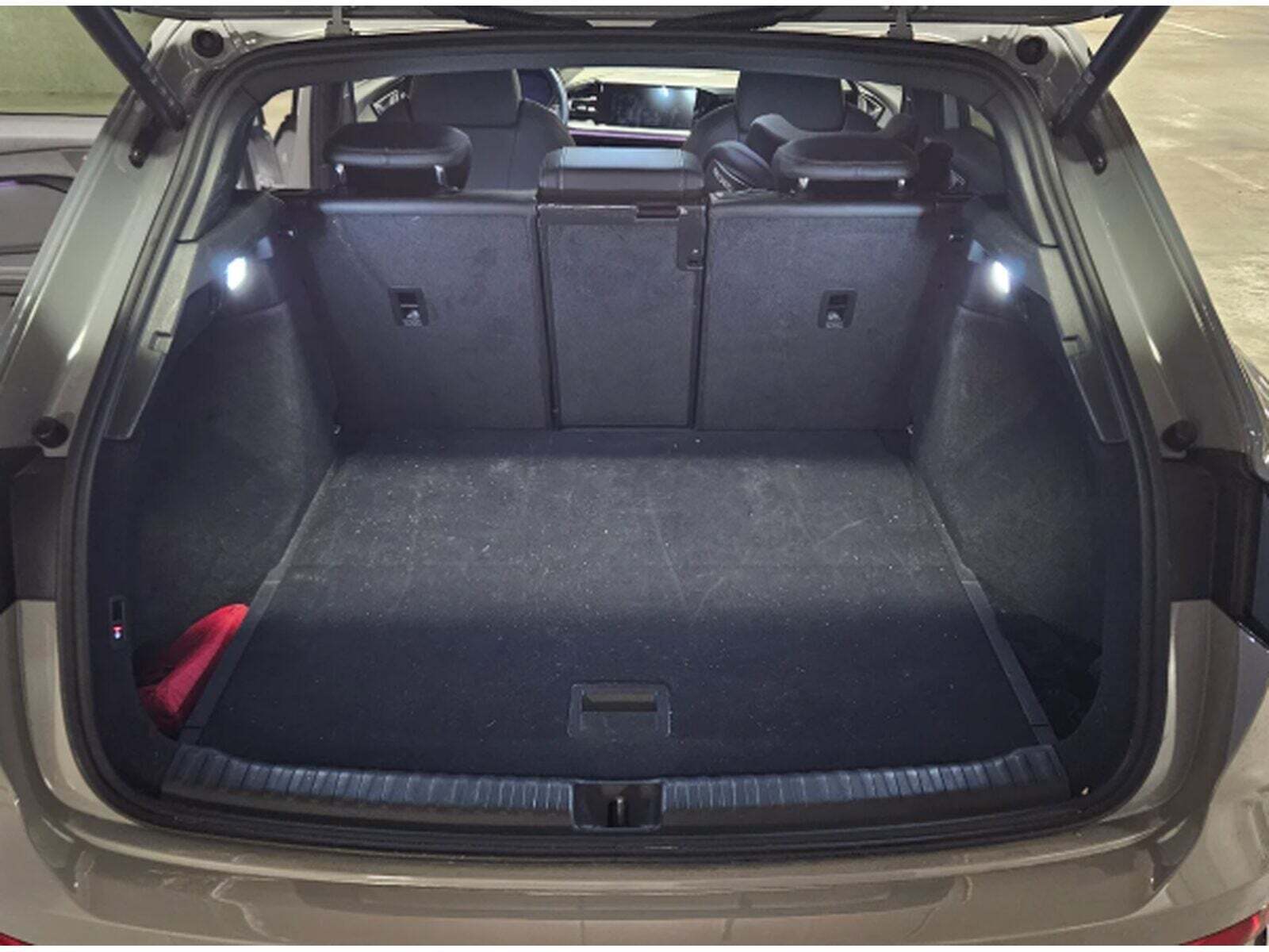 Grå Audi Q4 e-tron fra 2021