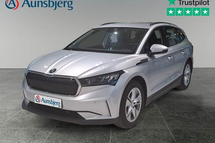 Sølv Skoda Enyaq fra 2021 set udefra