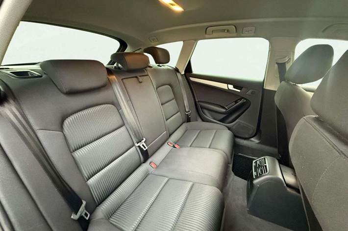 undefined Audi A4 fra 2014