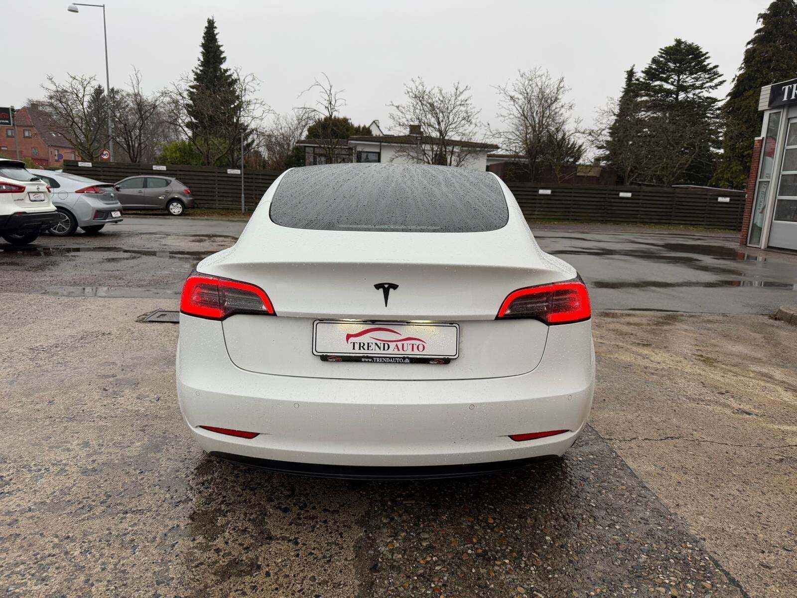 Tesla Model 3 Standard Range+ RWD