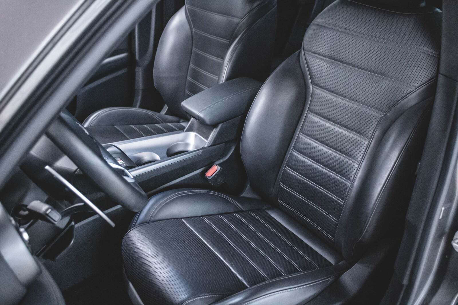 Grå Alfa Romeo Tonale fra 2023