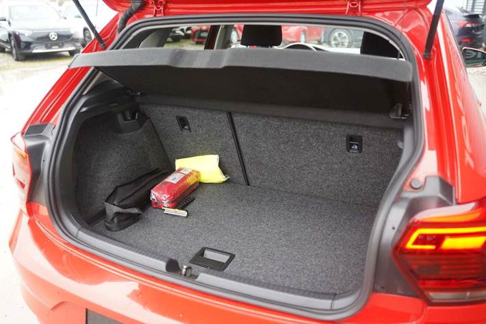 Rød VW Polo fra 2018