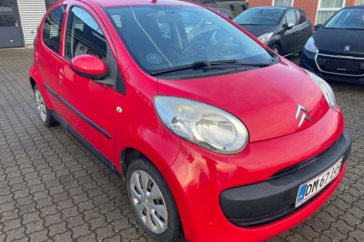 Rød Citroën C1 fra 2008