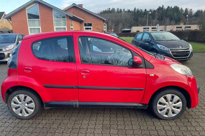 Rød Citroën C1 fra 2008