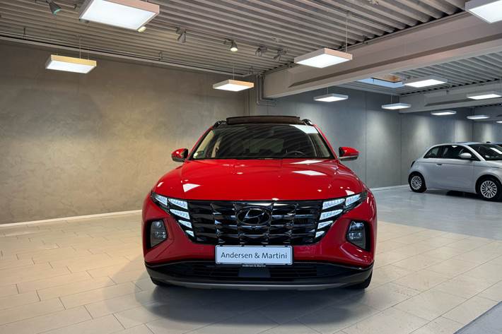 Rød Hyundai Tucson fra 2022