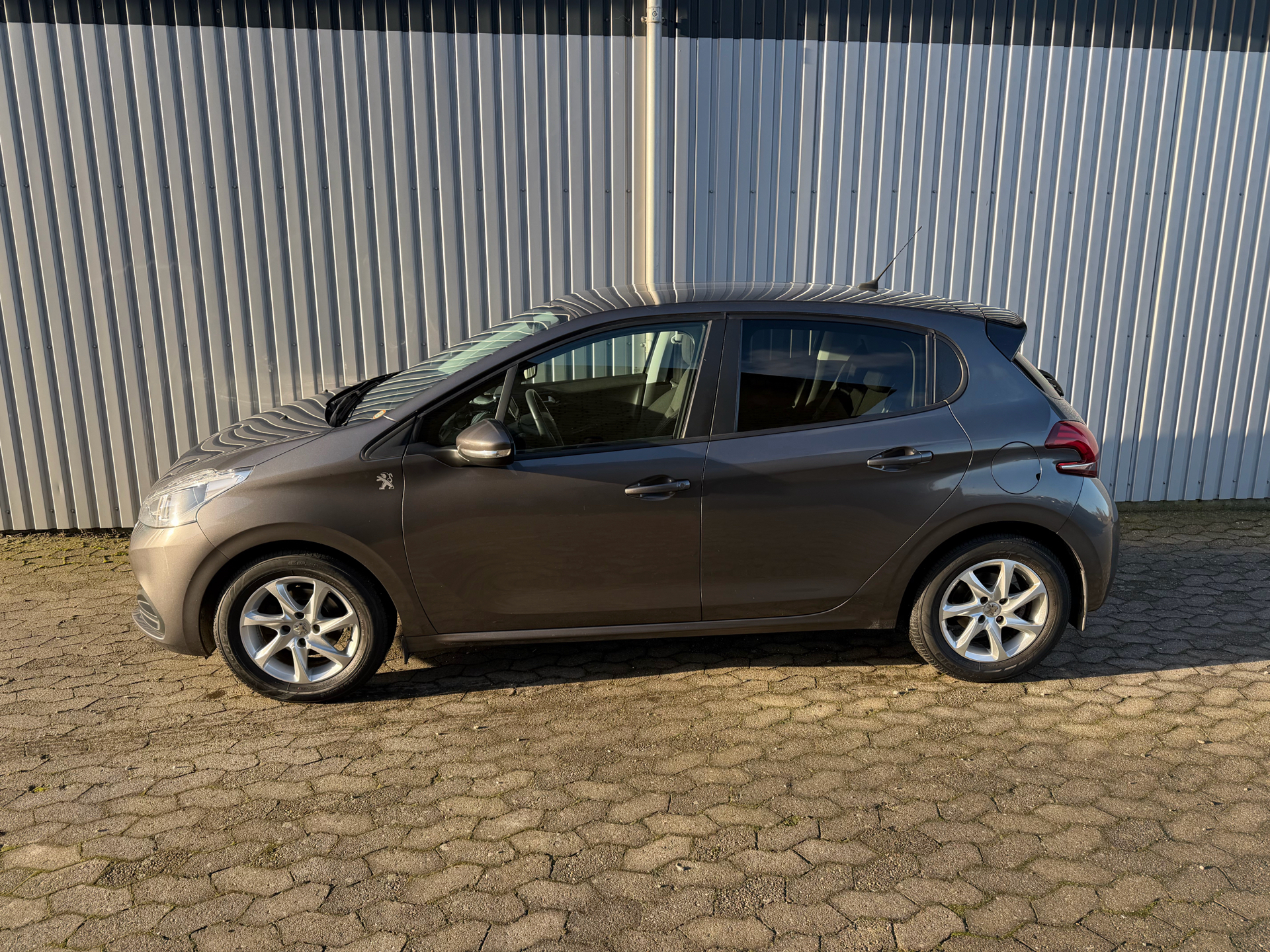 Peugeot 208 1,5 BlueHDi Envy 100HK 5d