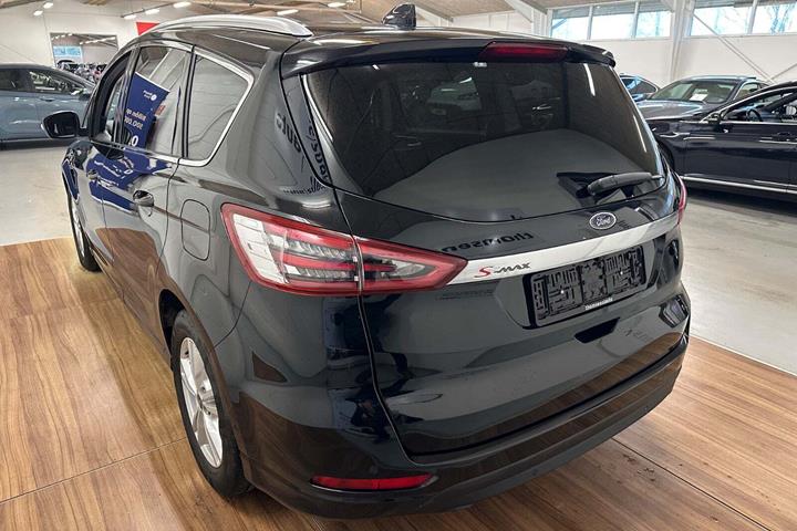 Sort Ford S-MAX fra 2020