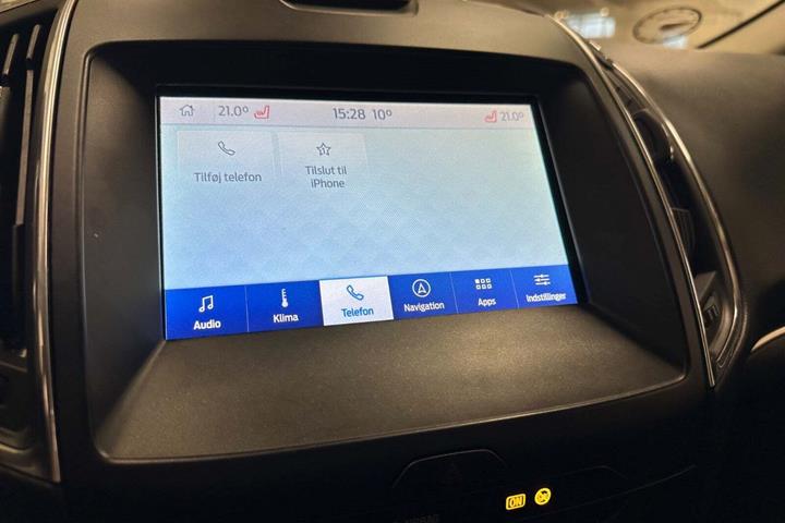 Sort Ford S-MAX fra 2020 set indefra