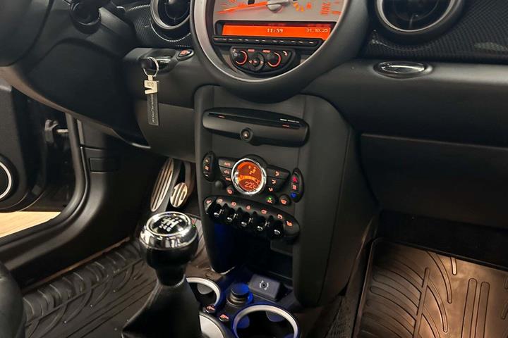 Sort Mini Cooper S fra 2013