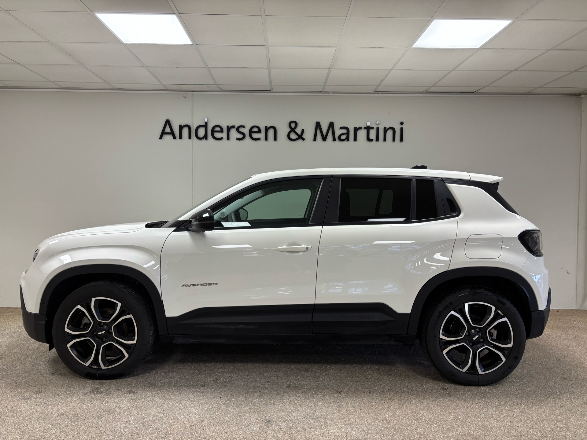 Jeep Avenger EL Summit 156HK 5d Aut.