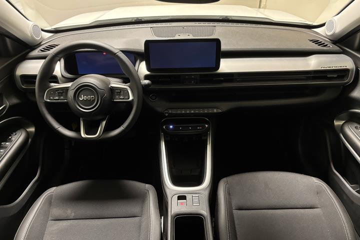Hvid Jeep Avenger fra 2024