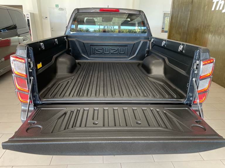 Isuzu D-Max 1,9 Extended Cab D Exclusive 3ton 4WD 163HK Pick-Up 6g Aut.