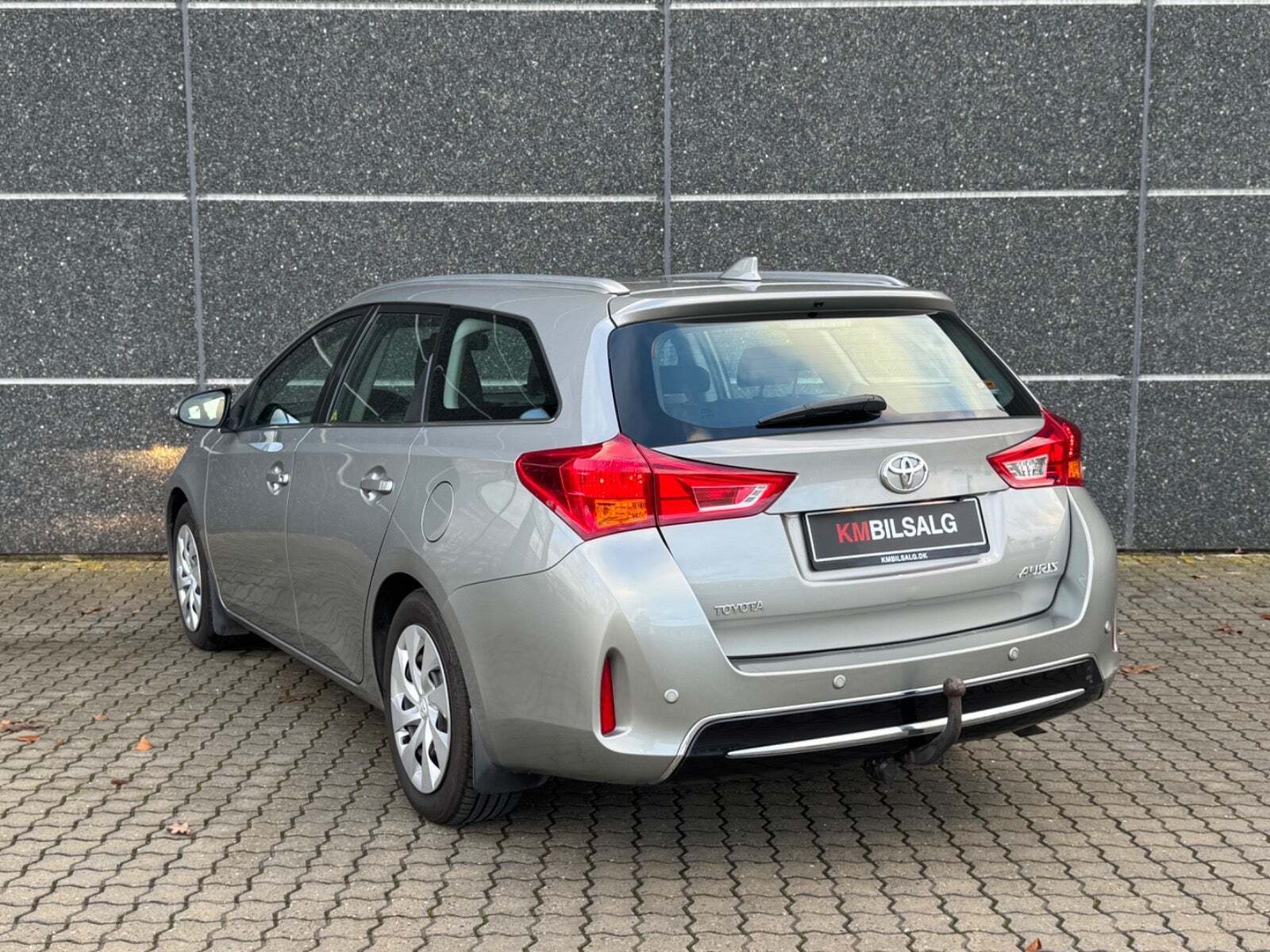Toyota Auris 1,4 D-4D T2+ Touring Sports