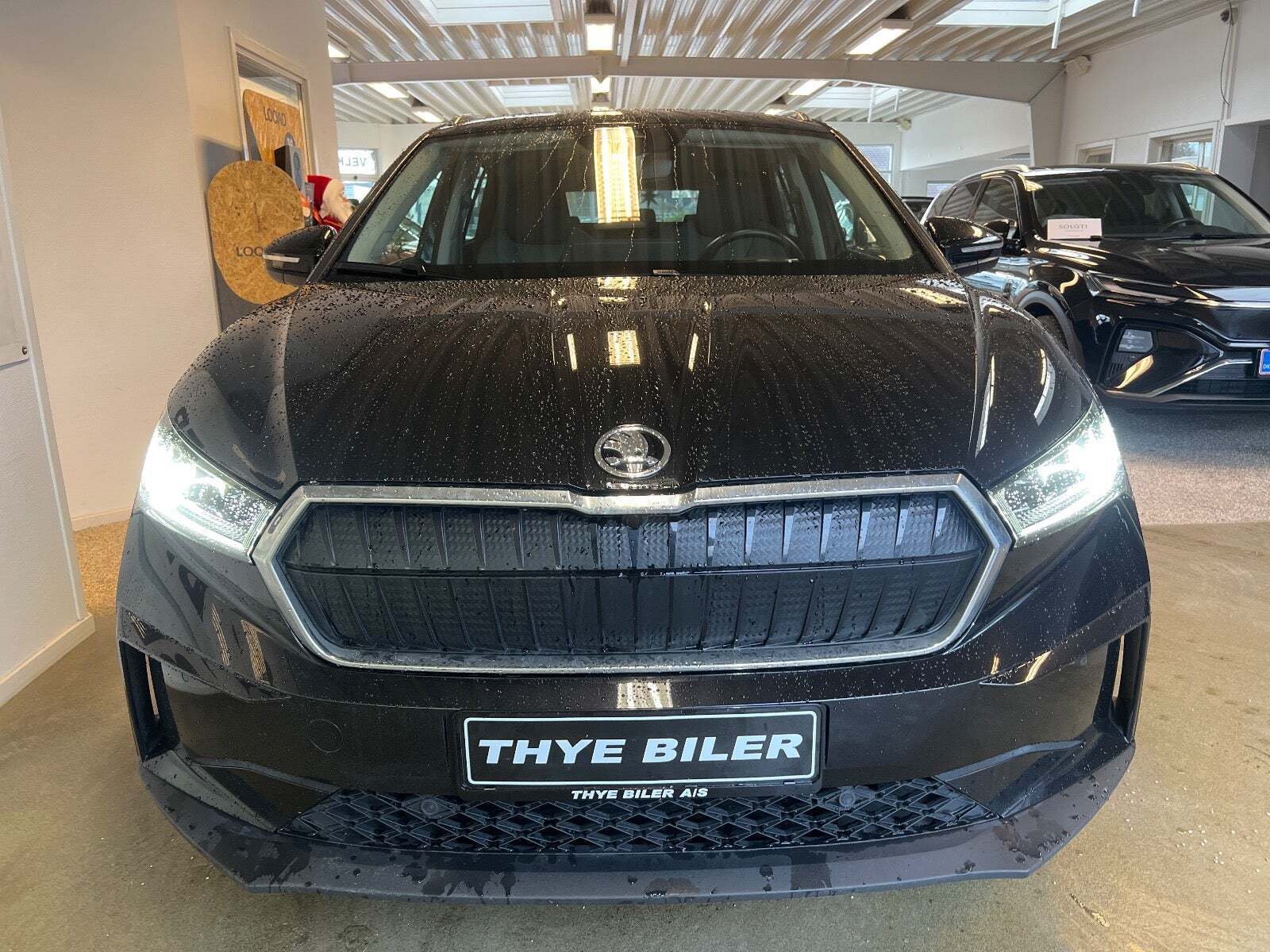 Sort Skoda Enyaq fra 2022