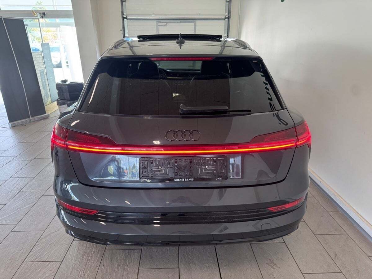 Audi e-tron 55 S-line quattro