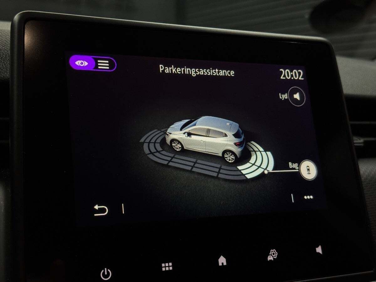 Blå Renault Clio V fra 2020