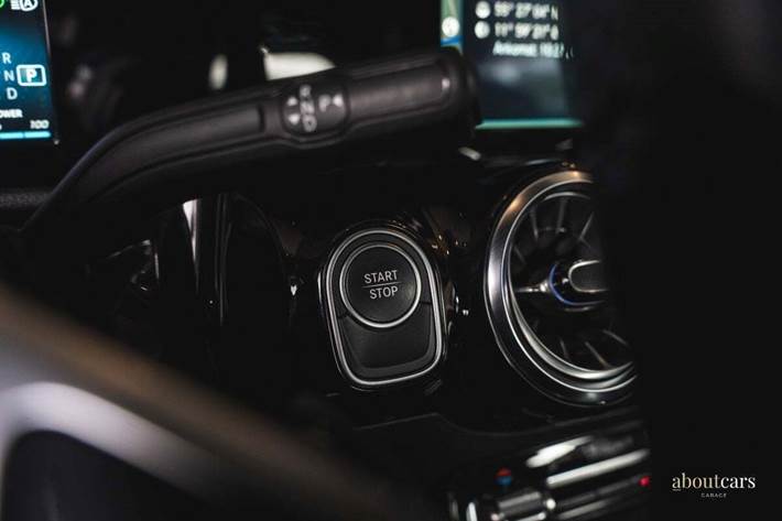 Sort Mercedes EQA250 fra 2023