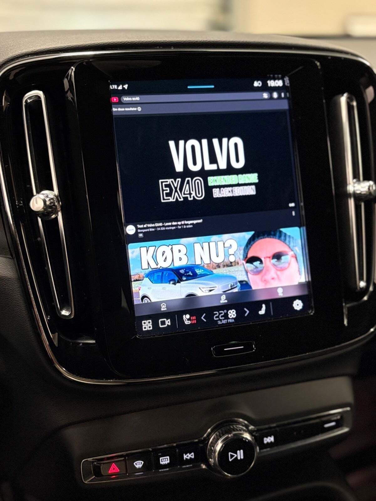 Volvo EX40 Extended Range Core